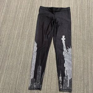 Women’s Zara Terez leggings. Size small.